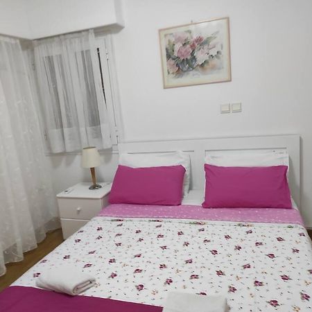 Flor De Mayo,Apt In Alimos Near The Sea Athen Exterior foto