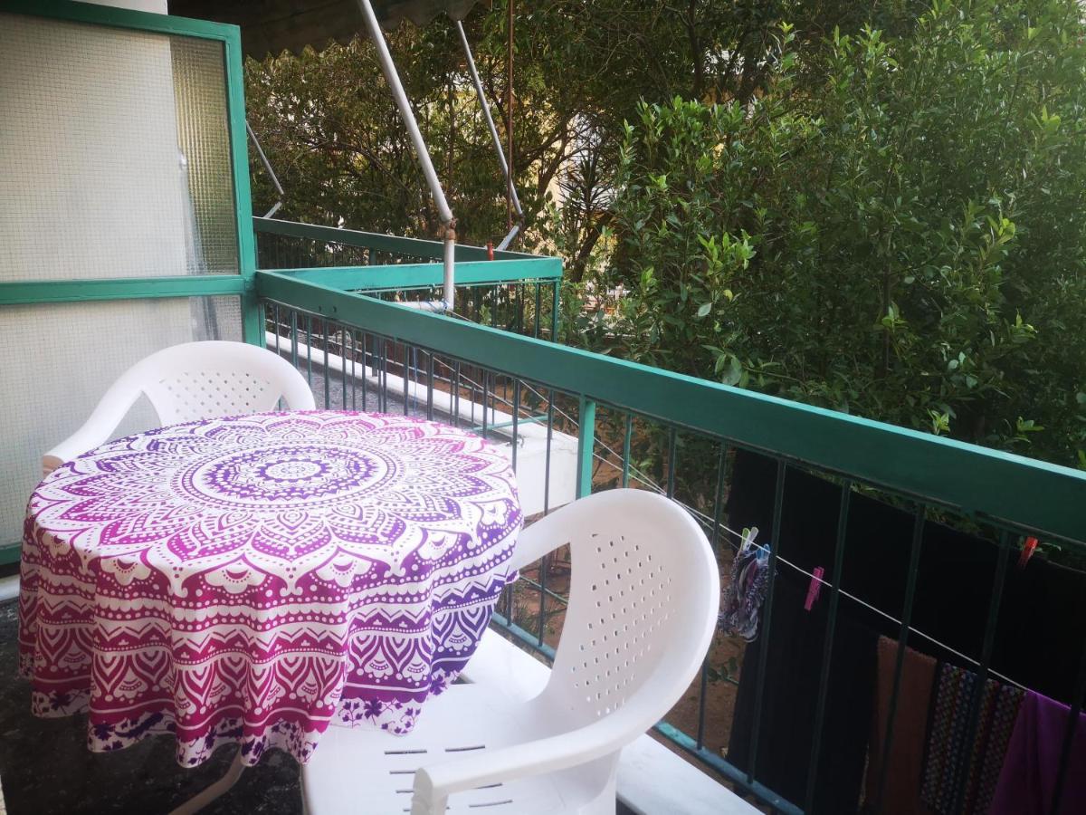 Flor De Mayo,Apt In Alimos Near The Sea Athen Exterior foto