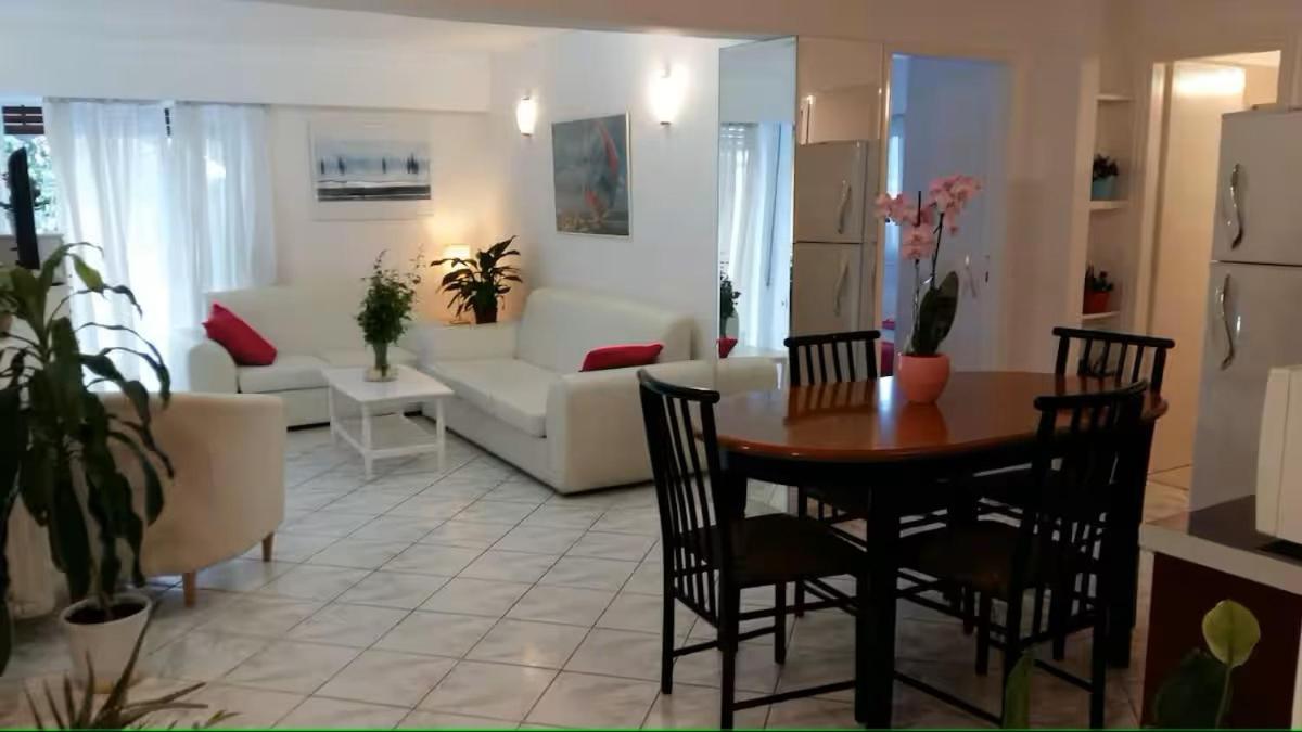 Flor De Mayo,Apt In Alimos Near The Sea Athen Exterior foto
