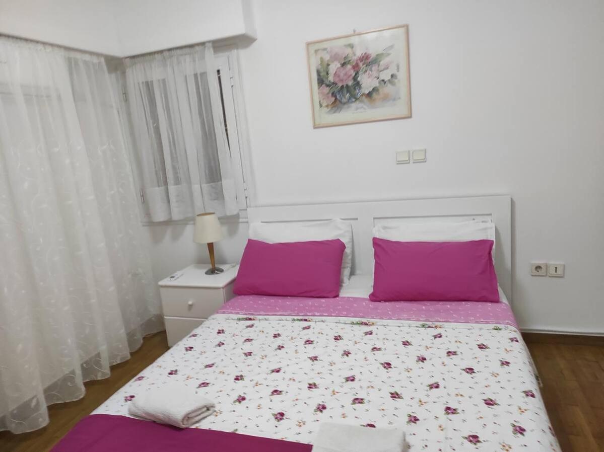 Flor De Mayo,Apt In Alimos Near The Sea Athen Exterior foto